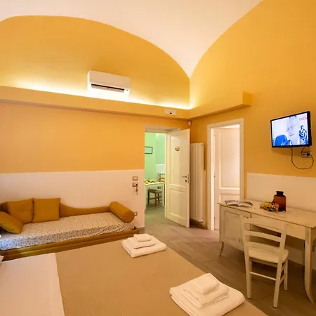 Il Giardino Di Tonia - Oplontis - Bed & Garden - Torre Annunziata